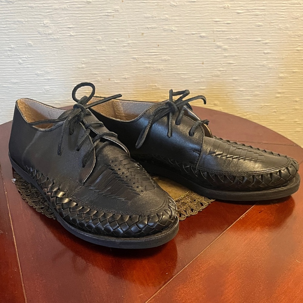 Chamula Handcrafted Woven Black Leather Mexican Shoes Women’s 8.5